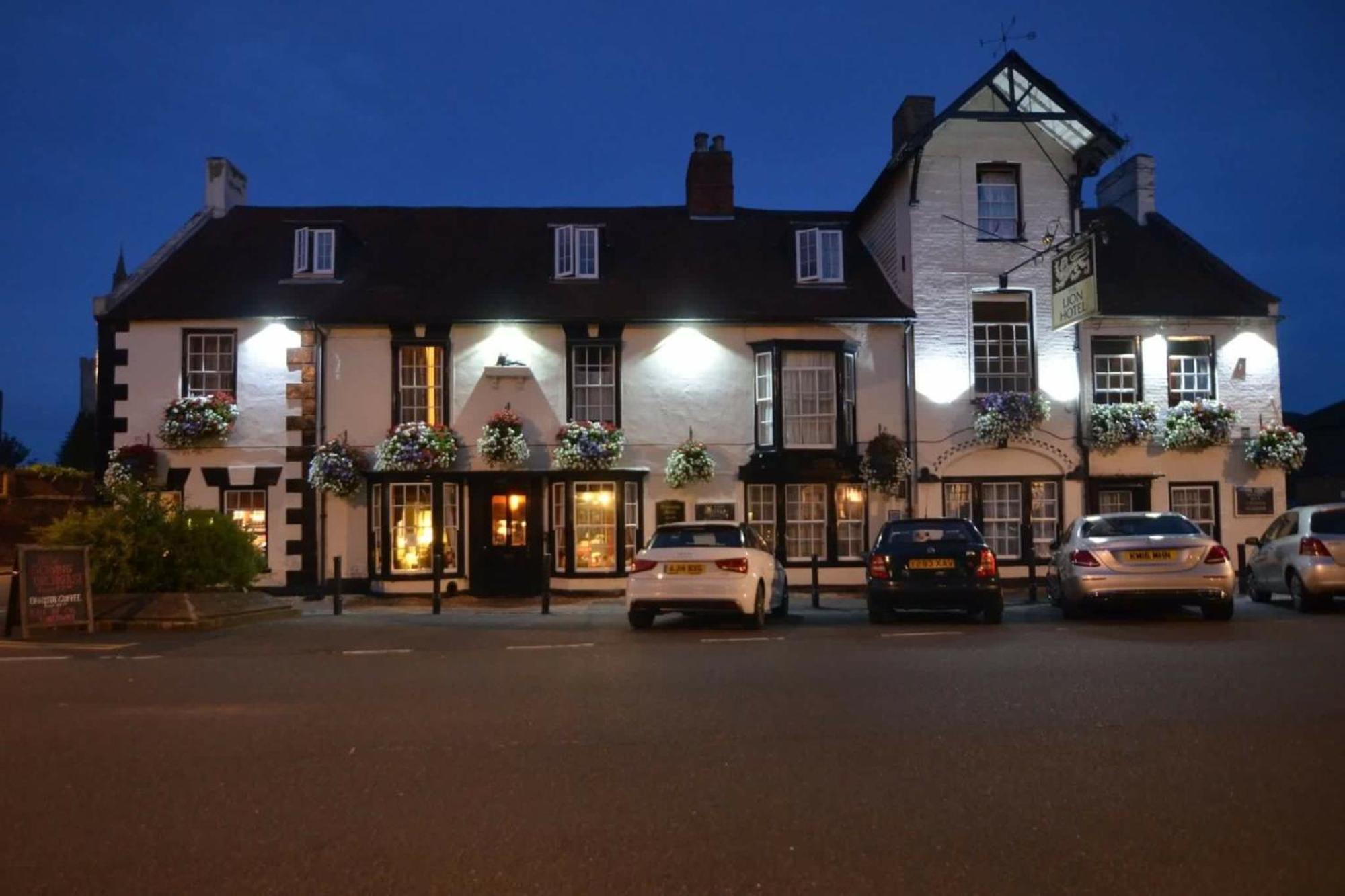 The Lion Hotel Buckden  Exteriér fotografie